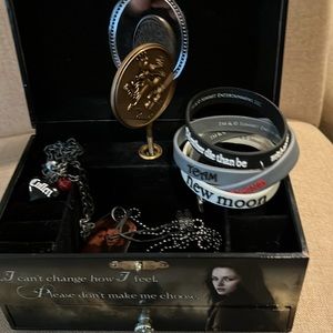 Twilight New Moon music jewelry box🥰🌄🌆🌌🌃🌅